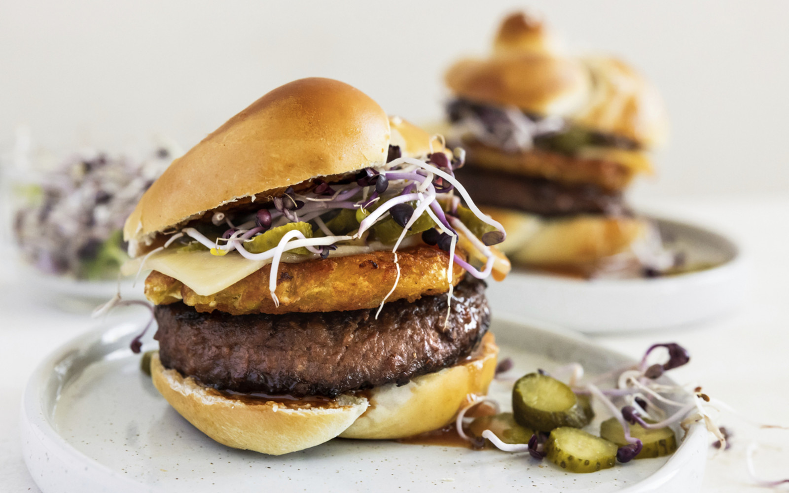 Vegetarischer Burger Alpen Style
