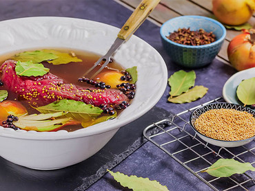 Sauerbraten einlegen