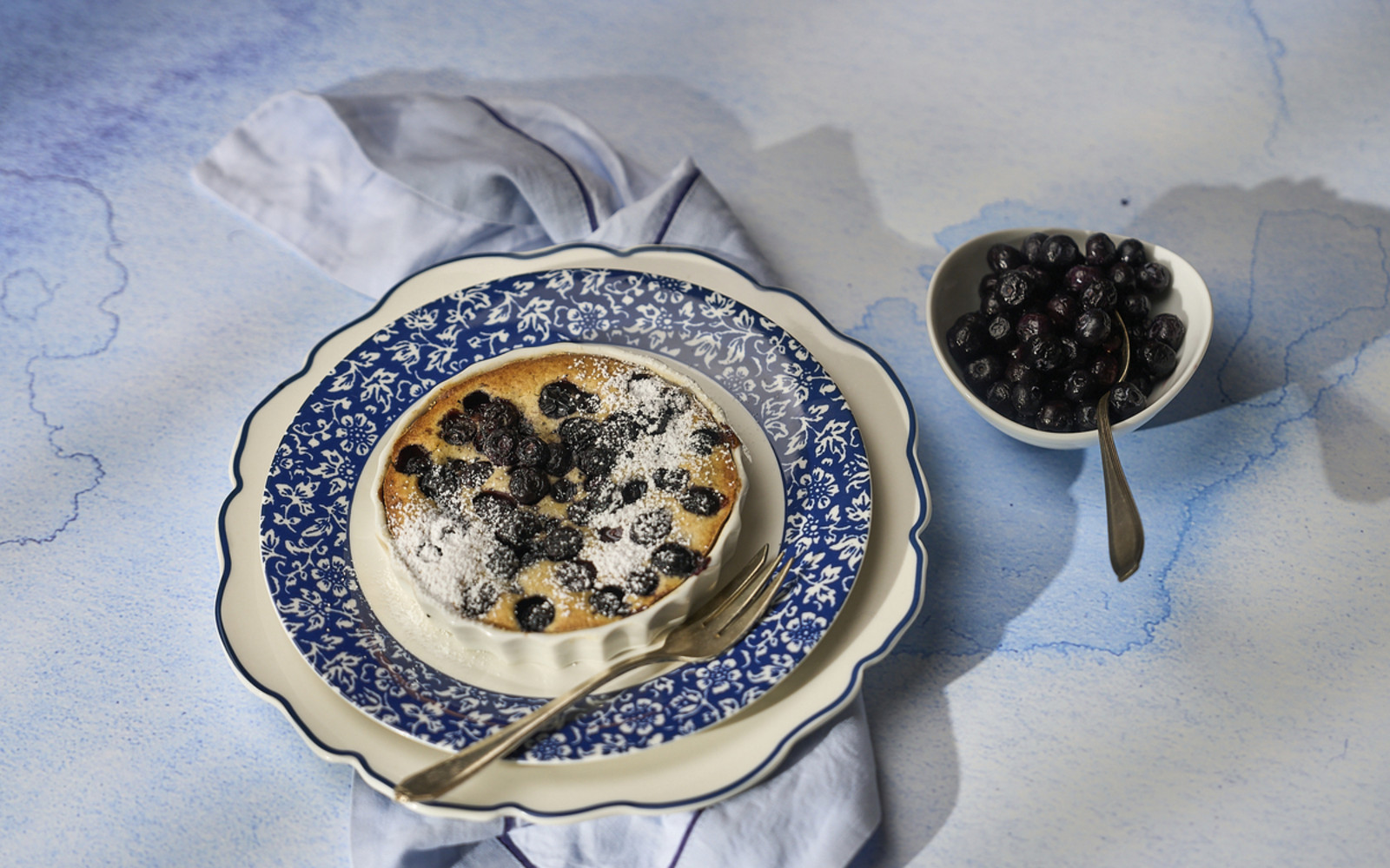 Fruchtige Clafoutis mit Heidelbeeren - Rezept von Johann Lafer