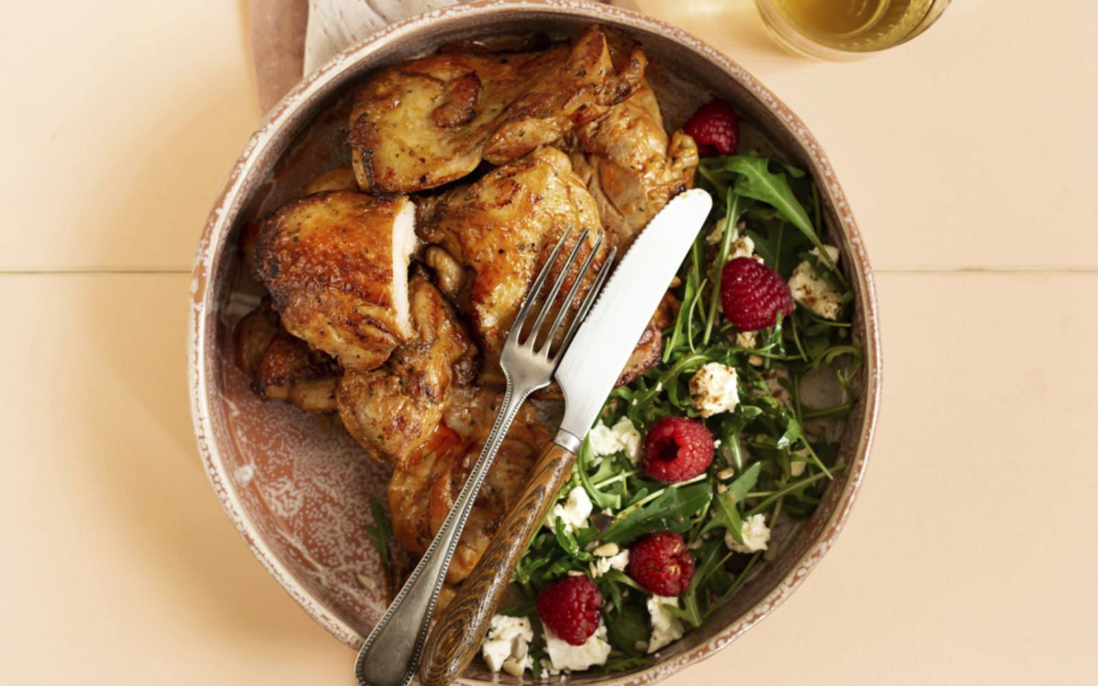 Sommersalat mit Grillhähnchen