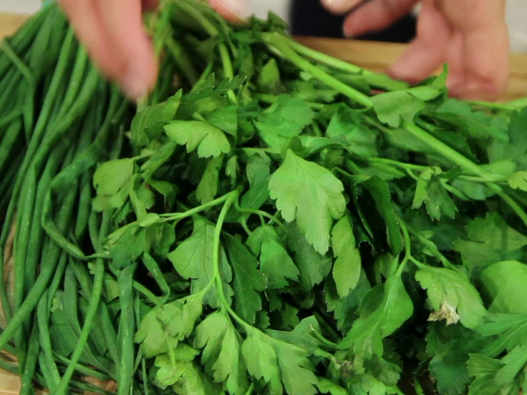 So frischen Sie alte Kräuter wieder auf!