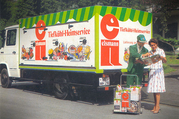 Eismann berät Kundin Eismann berät Kundin