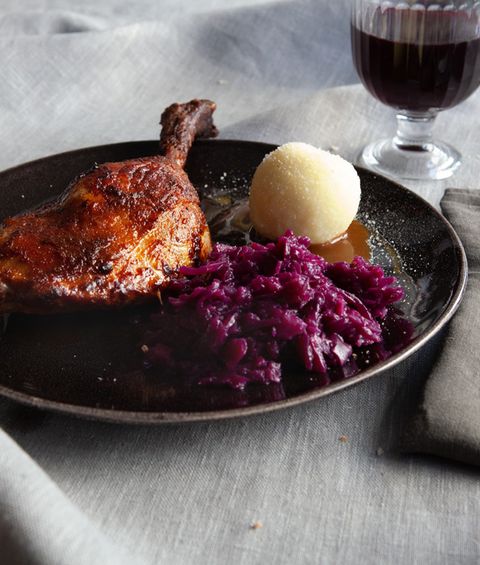 Gänse-Essen mit den marinierten Gänsekeulen von eismann