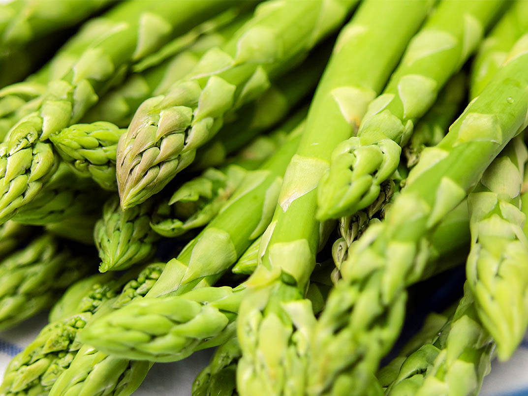 Gruener Spargel